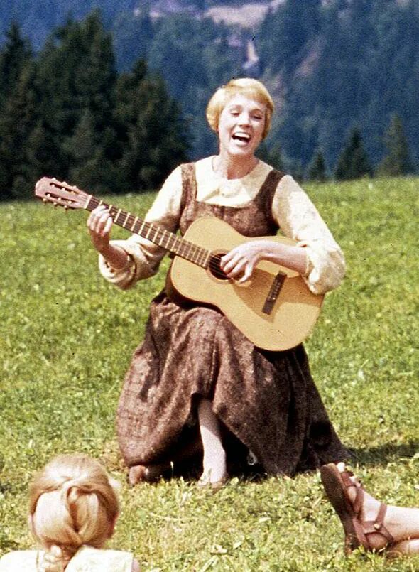 Julie Andrews the Sound of Music. Звуки музыки.