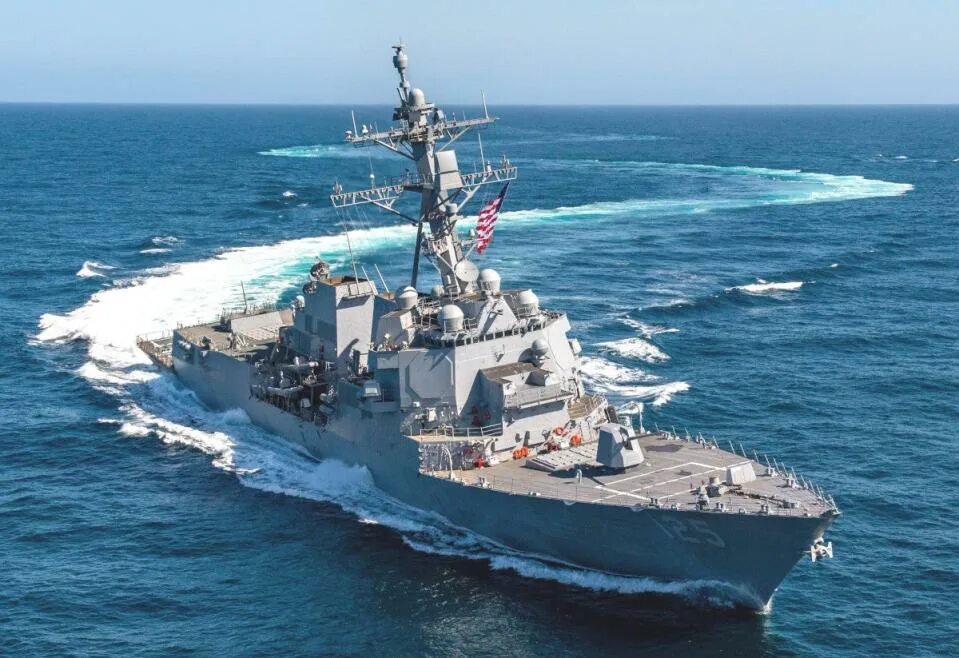 Типа арли берк. Арли берк эсминец. ddg 51 arleigh burke. эсминец ddg самый маленький. миноносцы типа «хаябуса».