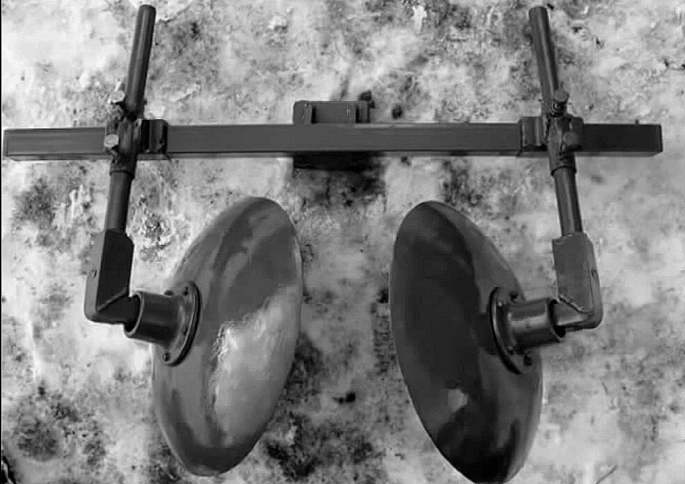 Окучник дисковый б/сц тип. Окучник однорядный регулируемый усиленный п4001222. Окучник дисковый зид. Окучник дисковый оборотный с бороздоделом. Дисковые окучники для мотоблока своими руками чертежи.