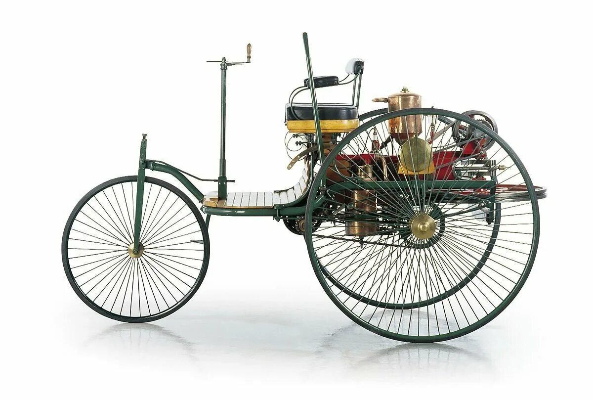 Первый автомобиль на бензине. Benz Patent-Motorwagen 1886.