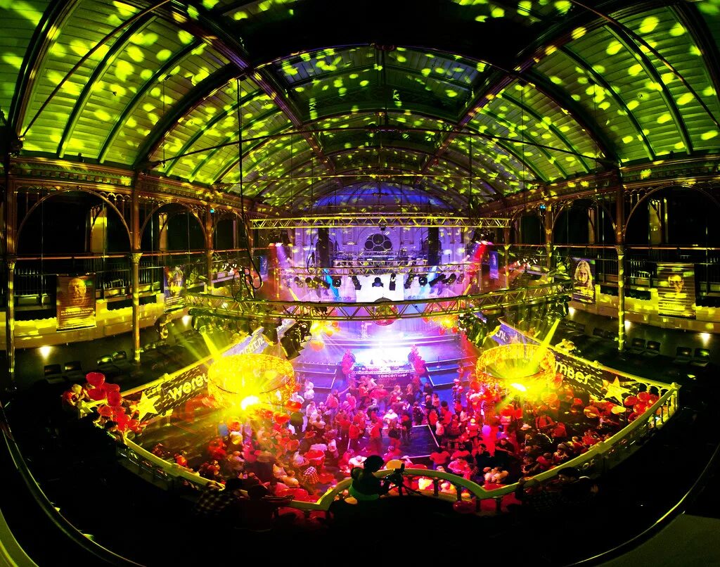 Paradiso Amsterdam. Paradiso Club Amsterdam. Paradiso grote zaal, Amsterdam. Melkweg в Амстердаме.