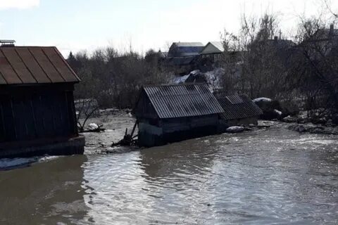 Паводок приводит