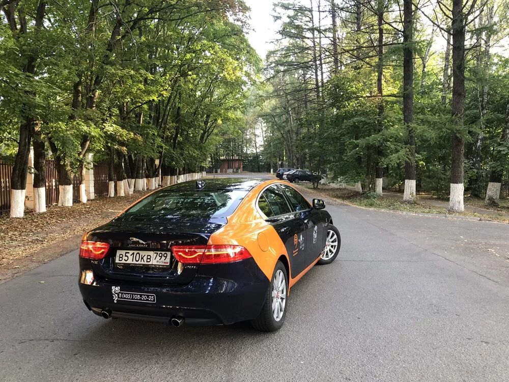 Машины каршеринг спб. Genesis g70 каршеринг. Бентли каршеринг. Ягуар каршеринг. Абхазия каршеринг каршеринг.