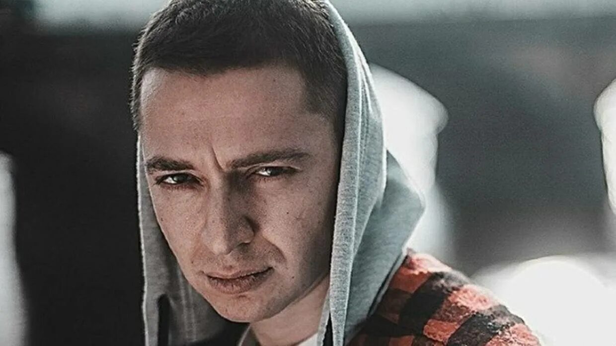 Новая прическа оксимирона. Иностранный агент оксимирон. Оксимирон иноагент. Агент oxxxymiron. Оксимирон агент.