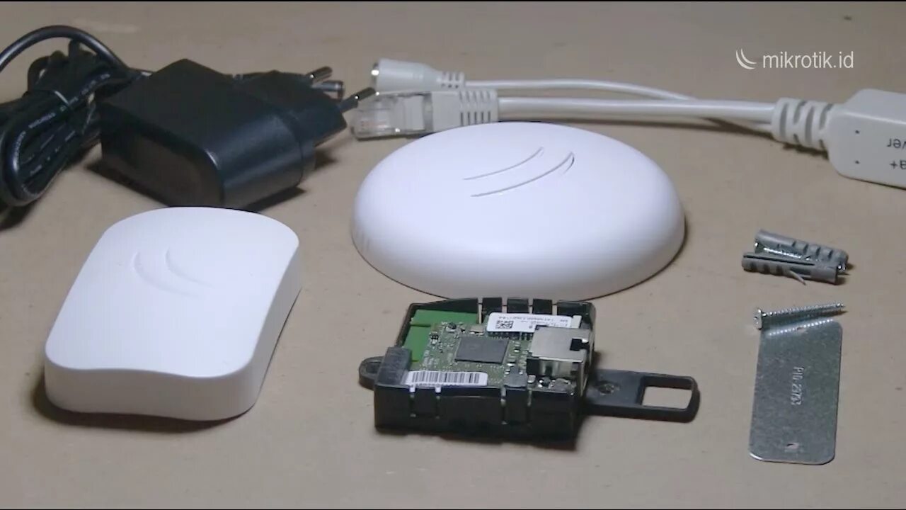 Cap микротик. Mikrotik cap lite rbcapl-2nd.