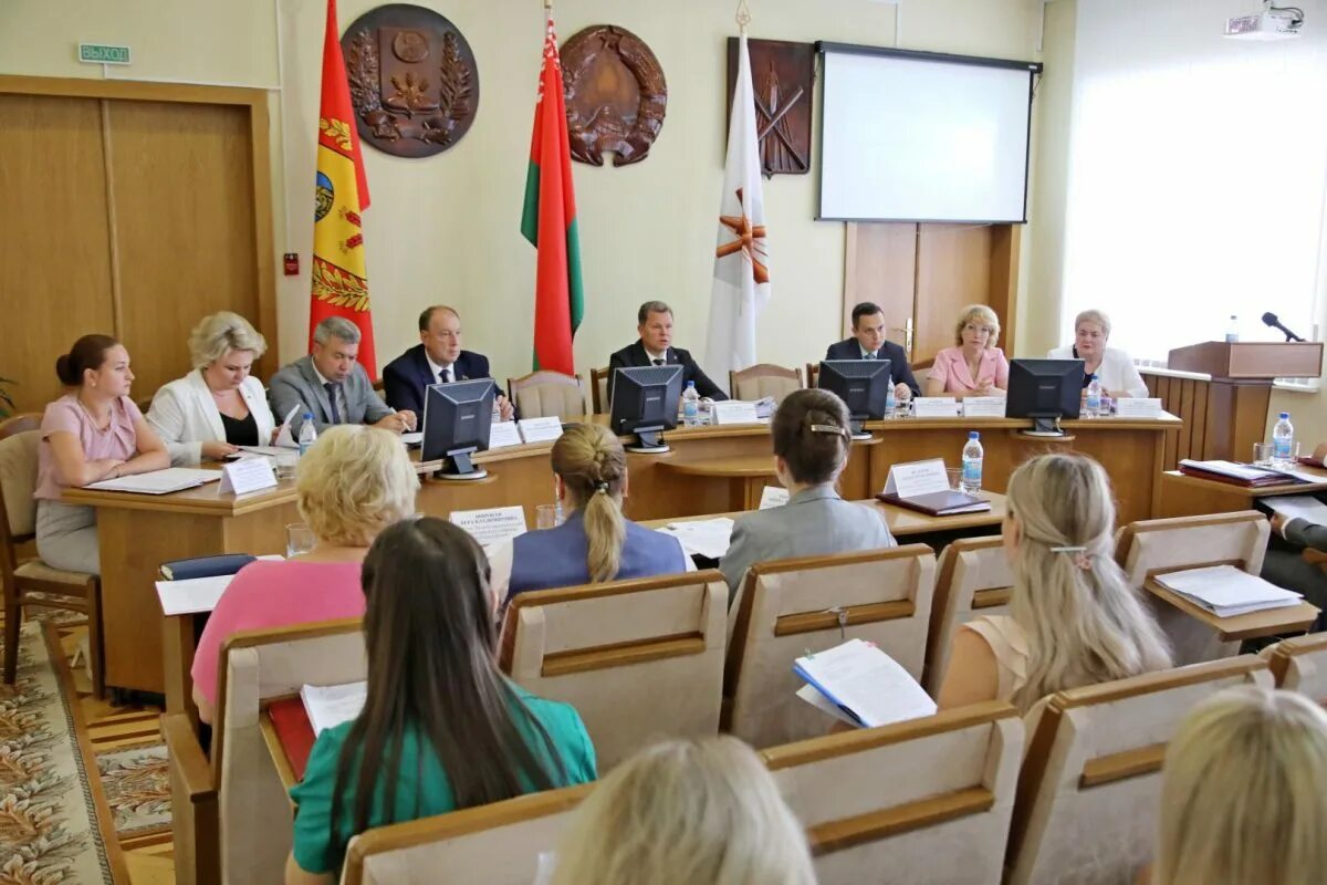 Сайт бобруйского горисполкома. Сайт бобруйского горисполкома. Сайт бобруйского горисполкома. Бобруйск депутат. Управление по образованию бобруйского горисполкома.