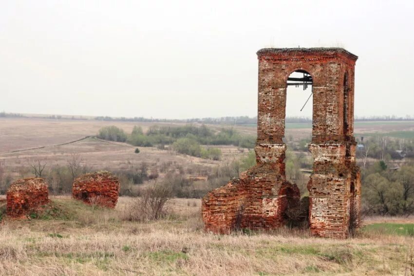 Воловский район тульская область. Воловский район тульская. Верхоупье воловского района тульской области. Заброшеные церкви воловский район тульская область. Верхоупье воловского района храм свято введенский.