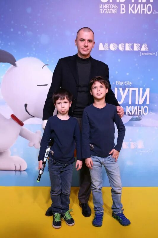 Дочери игоря петренко. Дети петренко фото. Петренко с дочками. Дети петренко фото. Сын актера игоря петренко.