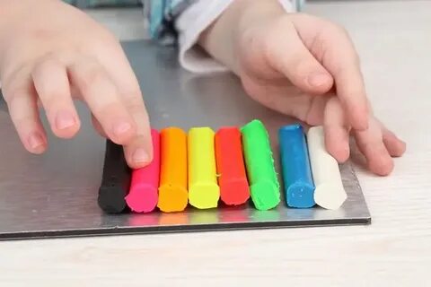 Как сделать цветной пластилин