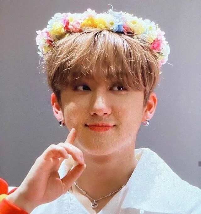 Чан бин лет. Stray kids чанбин. чанбин 2025 stray kids. чанбин stray kids 2025. чанбин stray kids милый.