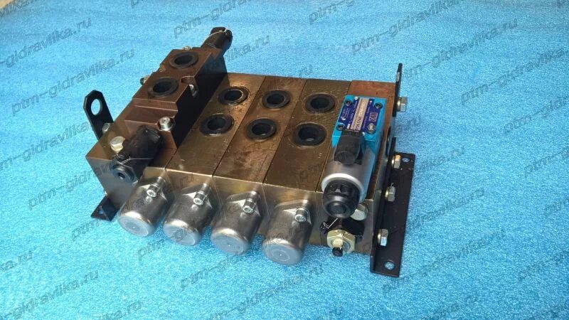 6 20 pm. Электронные часы 6 часов. M это сколько. Будильник 6 30. Часы.