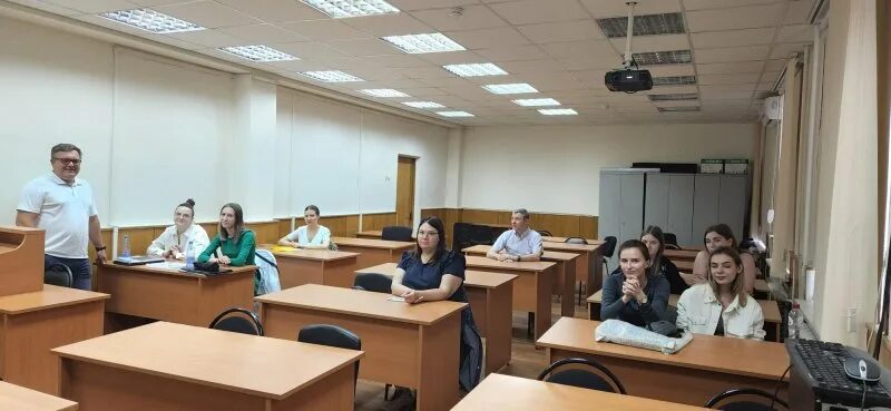 Гуз согвв шрм 2. Молодежь работает. Гуз гбд. Гуз отзывы студентов. Архфак гуз.