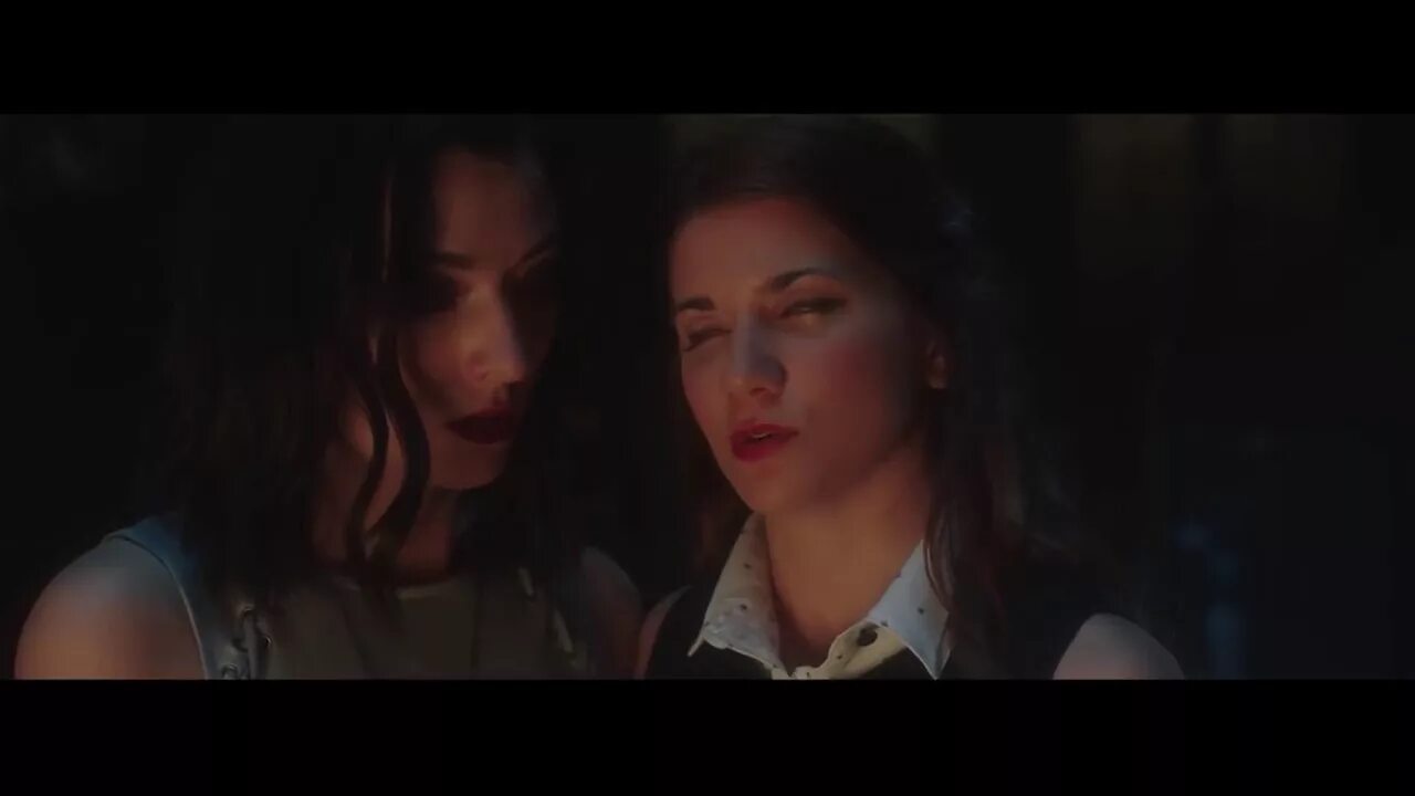 Кармилла (2014). Песня кармиллы. Песня кармиллы. Песня кармиллы. Песня кармиллы.