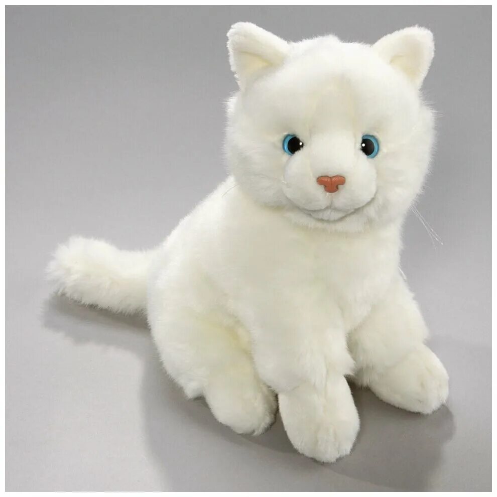 Белую кошку белую кошку игрушку. Leosco котенок. Игрушки Leosco белый котенок. Плюшевый кот Leosco. Кот Leosco мягкая игрушка.