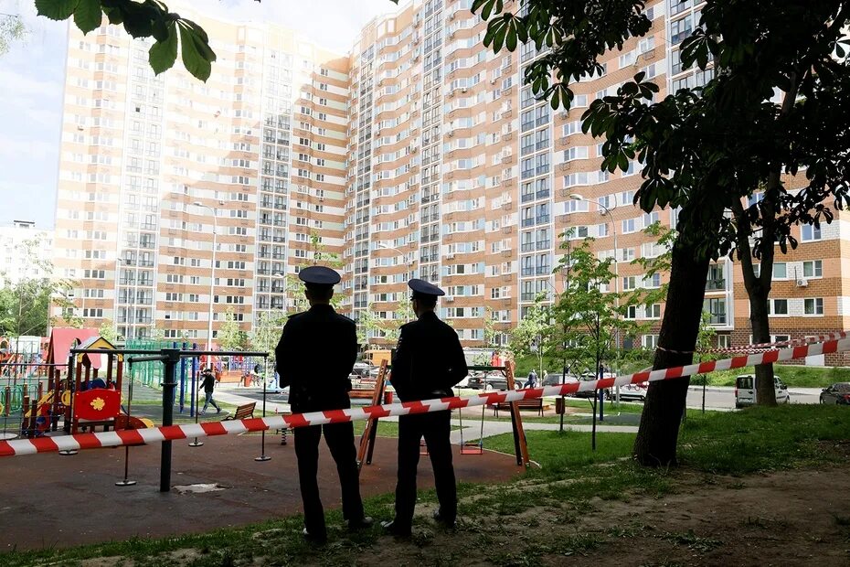 Москва была атакована. Многоэтажные дома. Новые районы Москвы. Жилой дом фото. Ленинский проспект 92 корп 1.