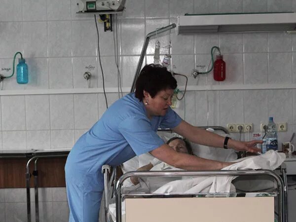 Как устроиться санитаркой в больницу