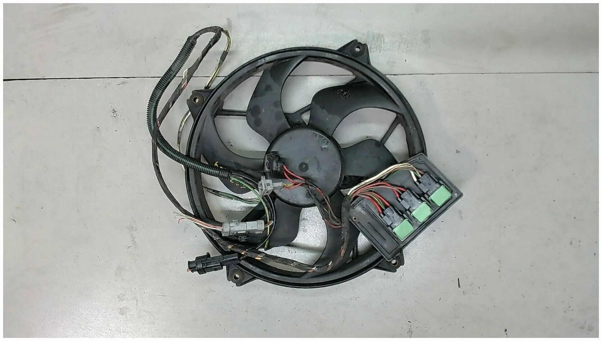 вентилятор охлаждения радиатора peugeot 106. пежо партнер вентилятор охлаждения. вентилятор охлаждения радиатора пежо 206. пежо партнер вентилятор охлаждения. электродвигатель охлаждения радиатора ситроен с5.