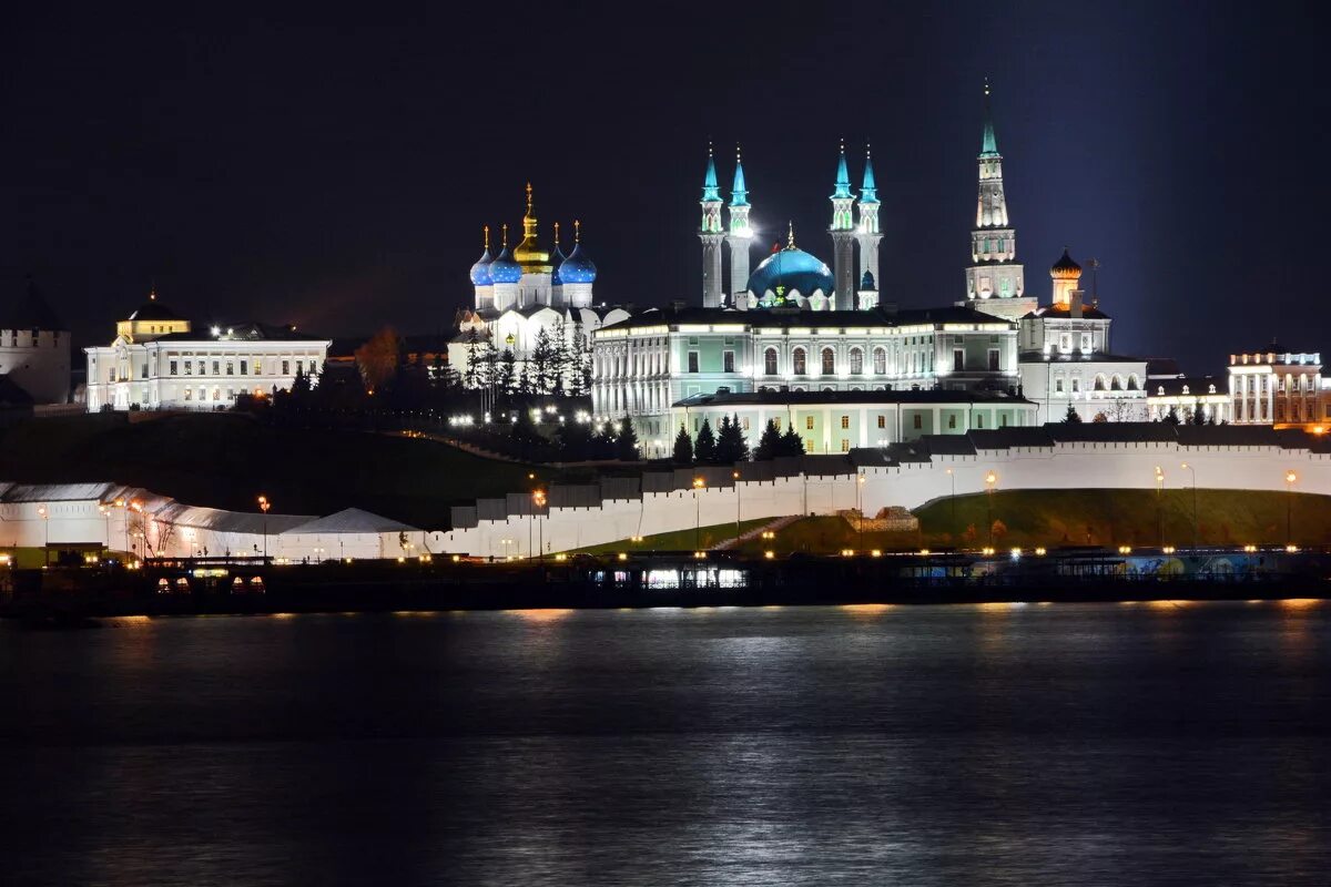 Белокаменная крепость казань. Историко-архитектурный комплекс казанский кремль. Историко-архитектурный комплекс казанский кремль. Белокаменный казанский кремль. Историко-архитектурный комплекс казанский кремль.