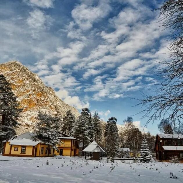 Гостевой дом чегет теберда. Чегет. домбай фото зимой. домбай лето. теберда в ноябре отзывы.