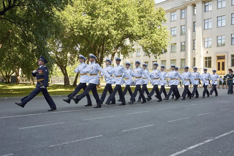 Школа военных техников. Военная Академия Санкт-Петербург имени Буденного. Академия связи в Санкт-Петербурге. Военная Академия связи Буденного. Кадетская школа Буденного.