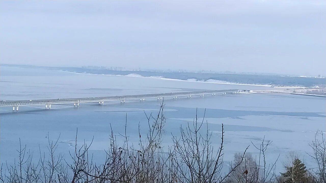 Вода в волге волгоград сегодня. Рыбалка в Волгограде на Волге в черте города. Рыбалка в Твери на Волге в черте города видео. Остров спорный Волгоград сегодня. Волгоград рыбалка на Волге в черте города запреты.