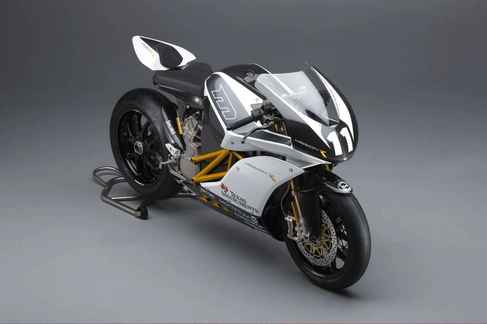 Сколько лошадиных сил в кубе мотоцикла. Электромотоцикл 2023. Мотоцикл Mission Mission RS 2013 крашный. Спортбайк с электродвигателем. Мотоцикл концепт электро.