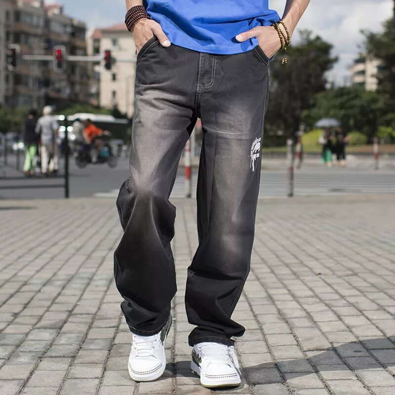 Фото широких штанов. Брюки Loose Baggy мужские. Джинсы черные Baggy Fit. Широкие штаны. Мешковатые брюки мужские.