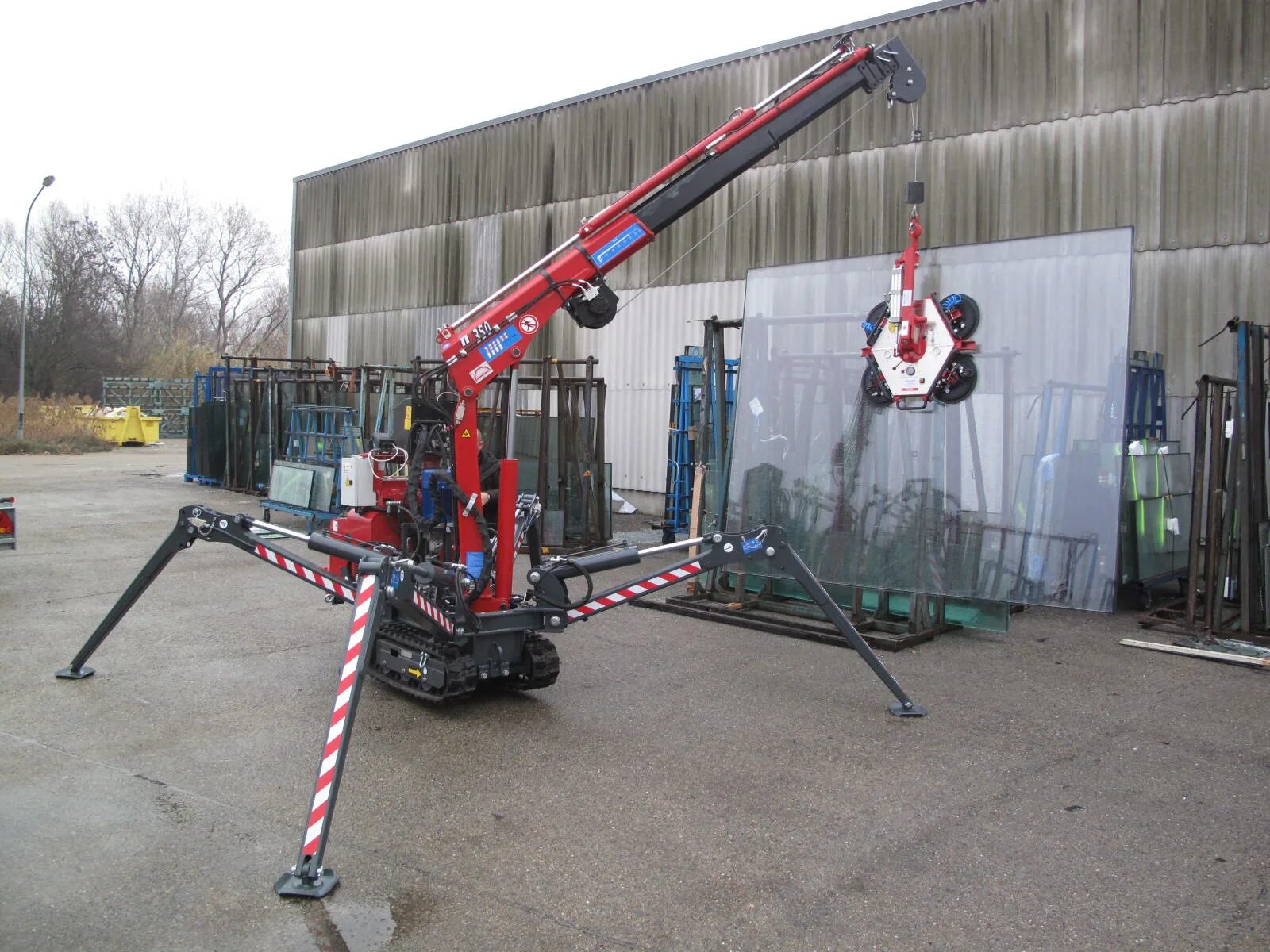 Мини кран юник 2. Мини кран паук unic. 5 тн. Мини кран паук 5 тонн. Кран манипулятор паук.