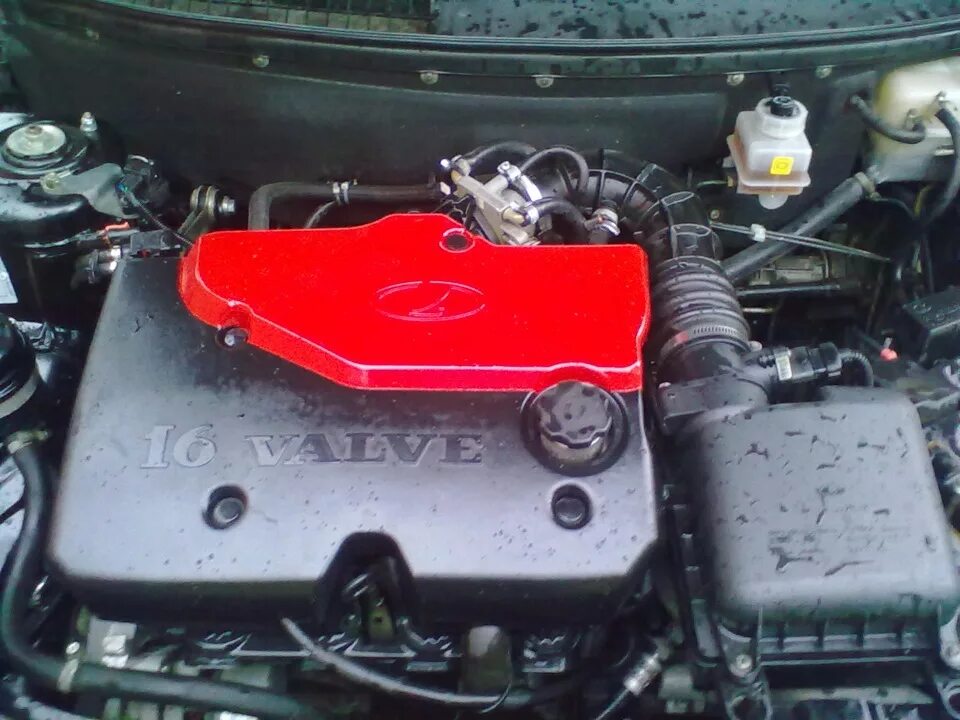 Колпак двигателя. Покраска двигателя ВАЗ 2112 16 клапанов. Двигатель 2110 без верхней крышки. Номер двигателя 2112.