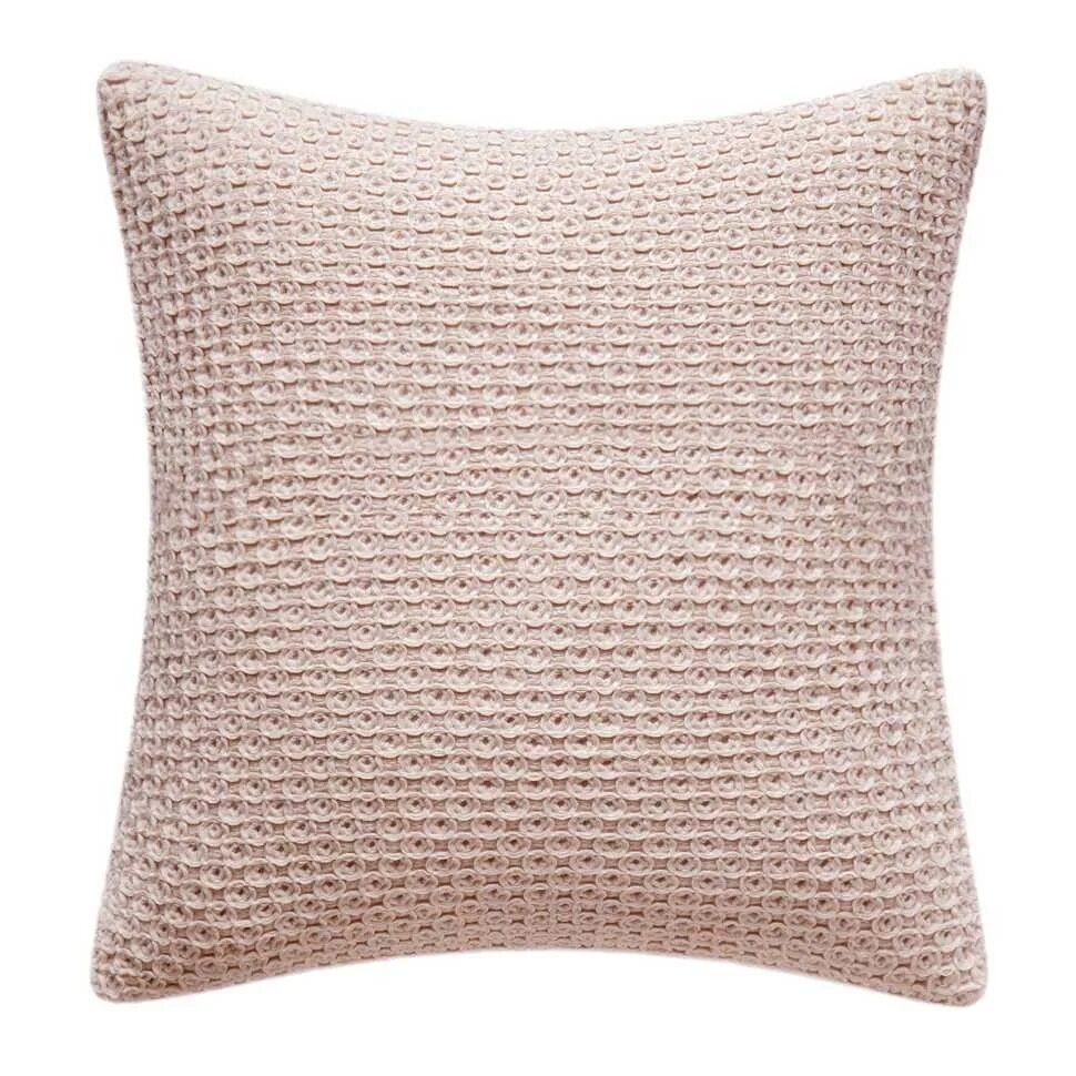 Купить наволочки отдельно. Наволочка декоративная букле белая. Pillow texture.