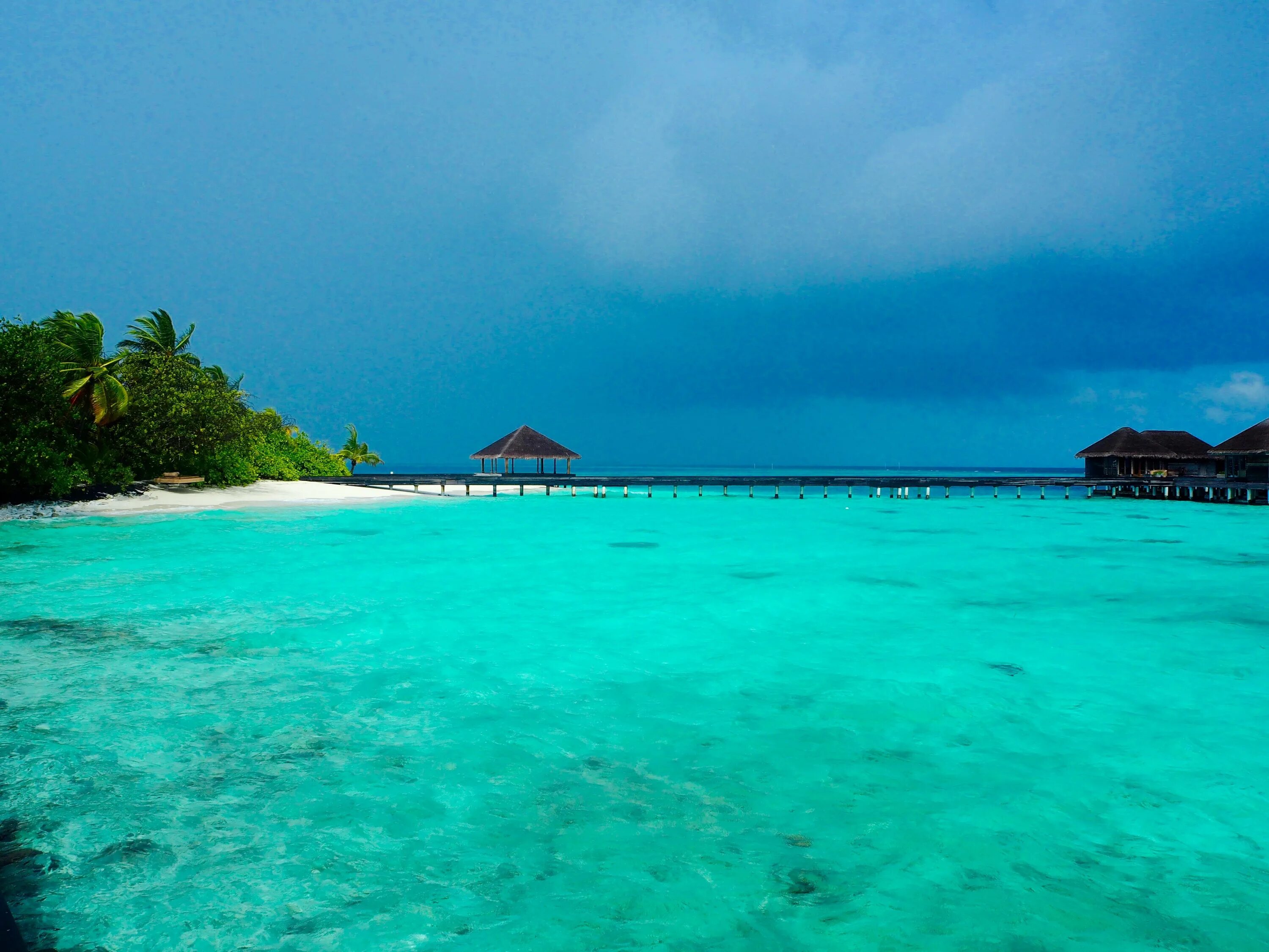 Мальдивы вода фото Maldives Beach Resorts HD Desktop Wallpaper  Praia maldivas, Resort