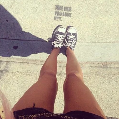Идеальные ноги. Ноги мечты. Красивые топ картинки ног. Фото ног в кругу красивых девушку.