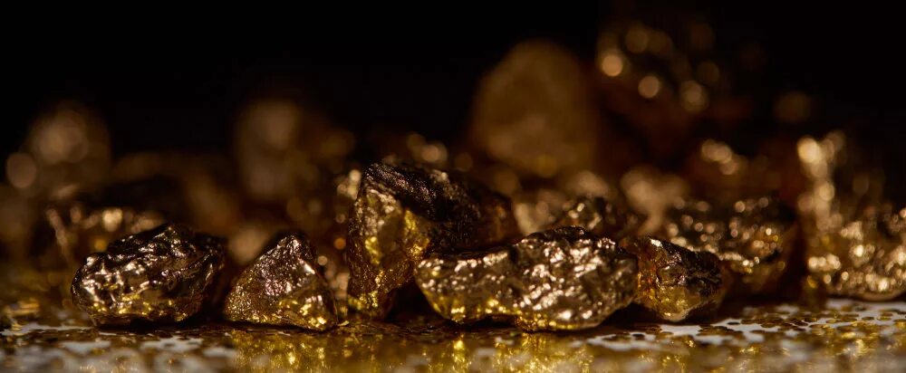 Стерлась позолота. Золото aurum au самородок. Zoloto. Месторождение золота. Золото белеет.