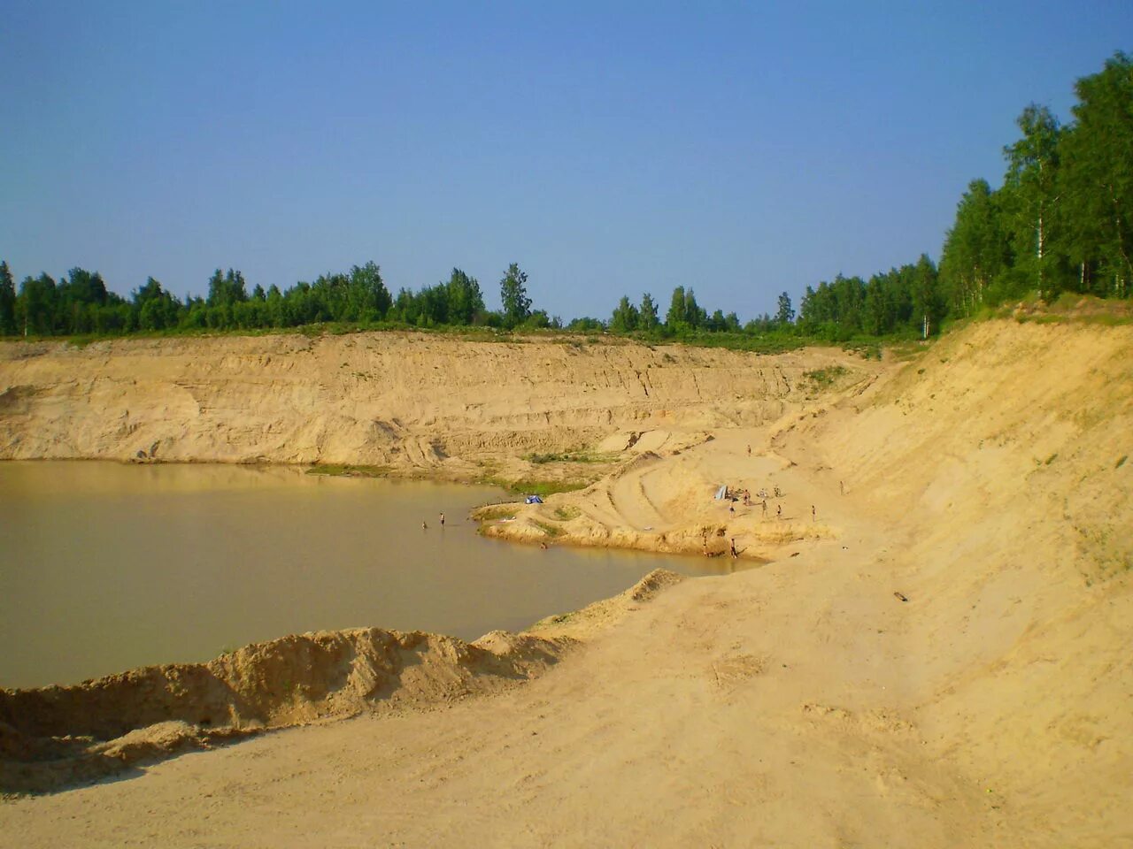Озеро во всеволожске с голубой водой. Пугачевский карьер всеволожск. Пугачевский карьер спб. Всеволожск карьер пугоревский. Карьер пугарево во всеволожске.