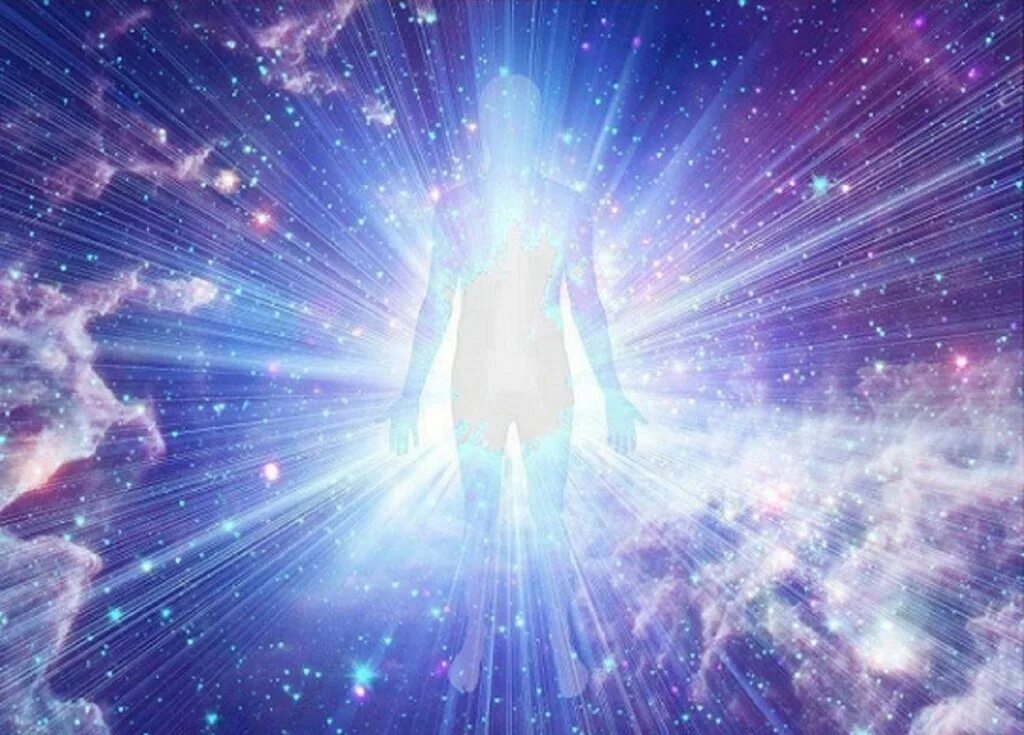 Стал духовным. Человек в Луче света. Поток Божественной энергии. Энергия человека. Свет из человека.