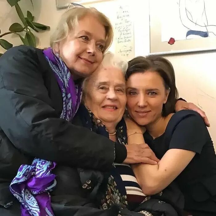 Родители алферова. Мама ирины алферовой. Родители алферова. Родители алферова. Родители алферова.