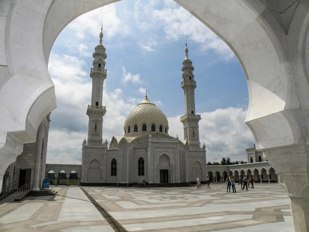 Grand mosque abu dhabi. белые мечети фото. ак мечеть булгар. белая мечеть астрахань. мечеть шейха заеда белая мечеть абу-даби.
