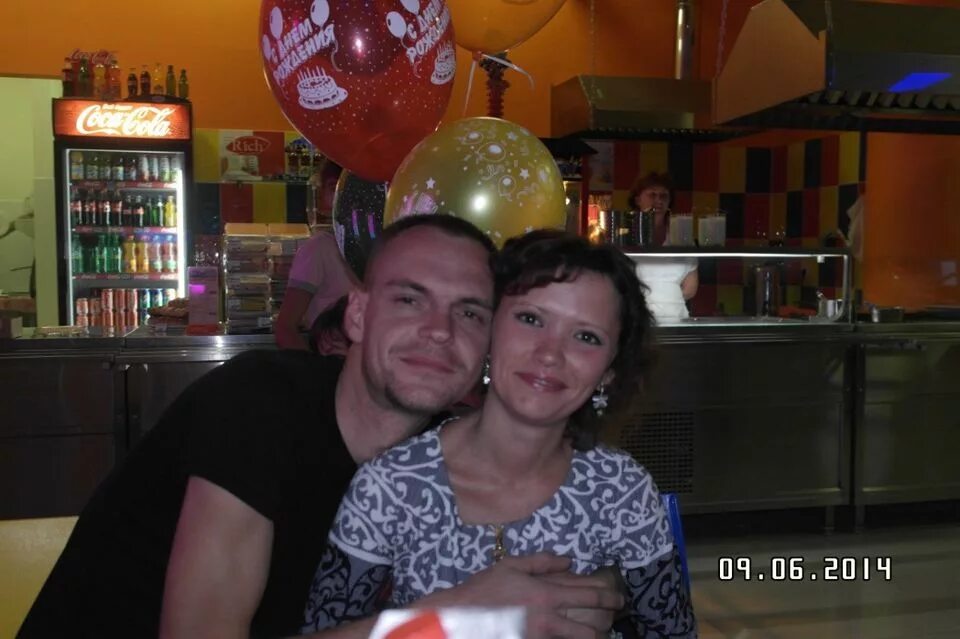 Семейная пара нижних. Меняются партнерами. Семейные пары для встреч. Свинг волгоград. Джексон и айзек втроем.