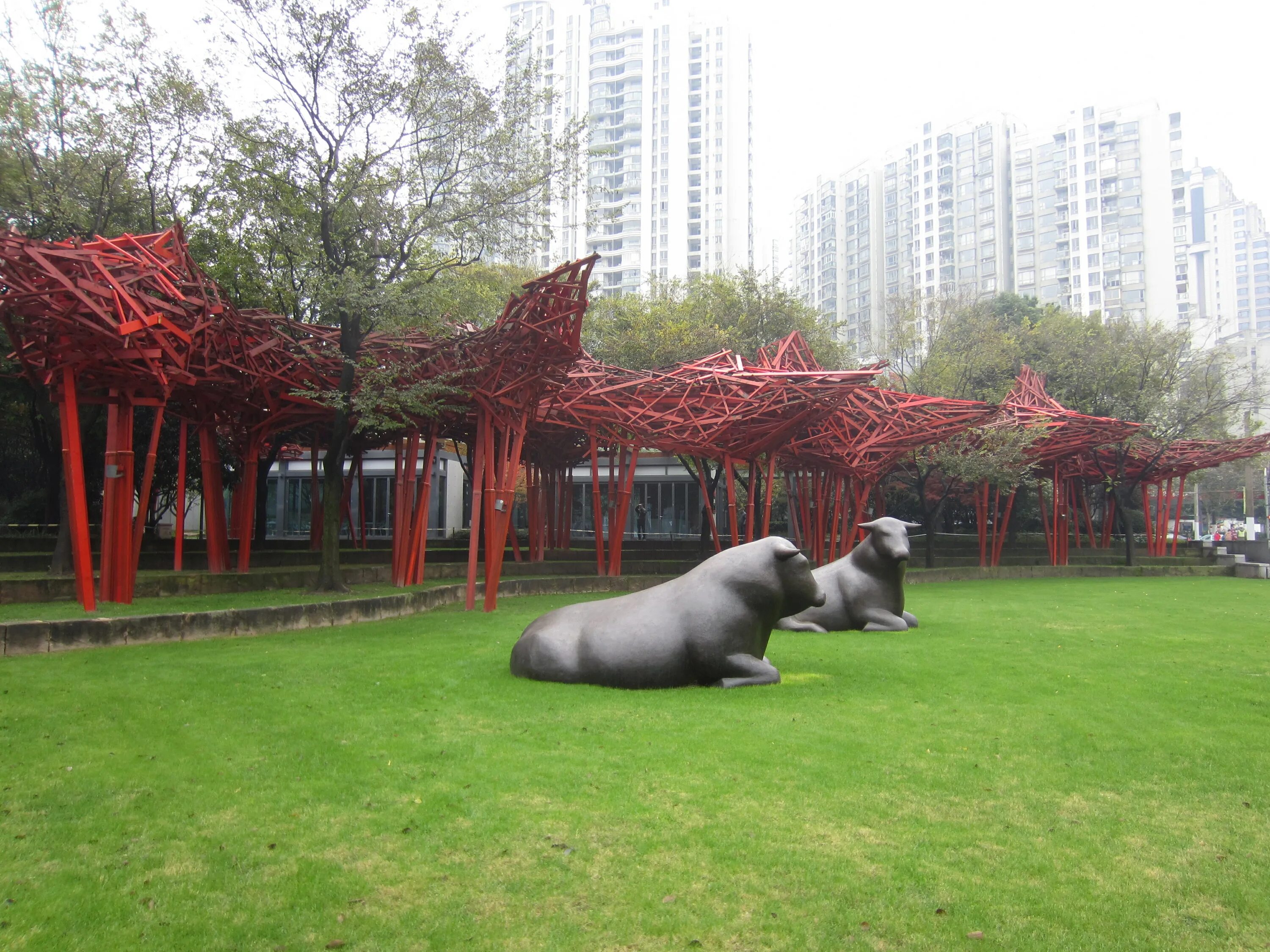 Shanghai animal park. Зоопарк в шанхае. Зоопарк в краснодаре сафари парк. План шанхай вилд парк. Shanghai wild animal park somon horses.