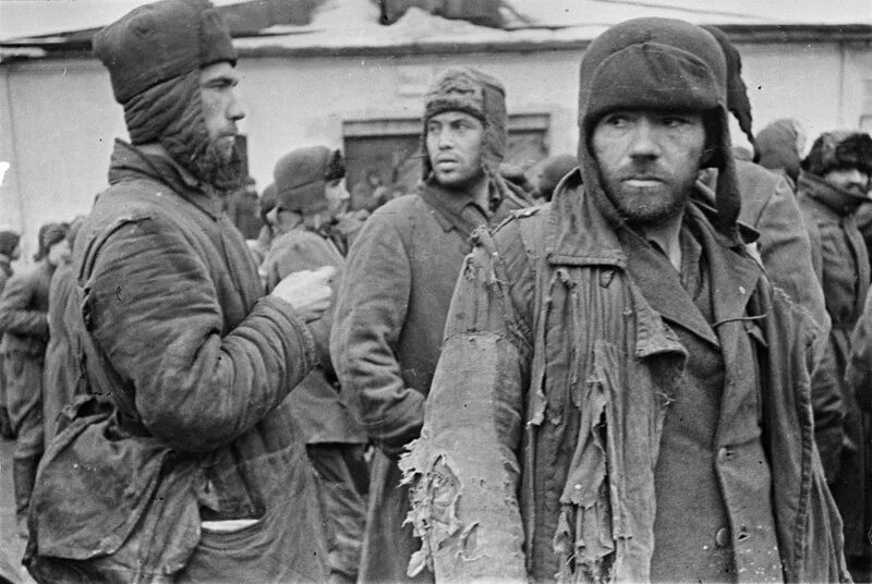 Пленные румыны 1941. Венгерские военнопленные 1943. Пленный румын 1945. Пленные румыны под Сталинградом. Венгерские военнопленные