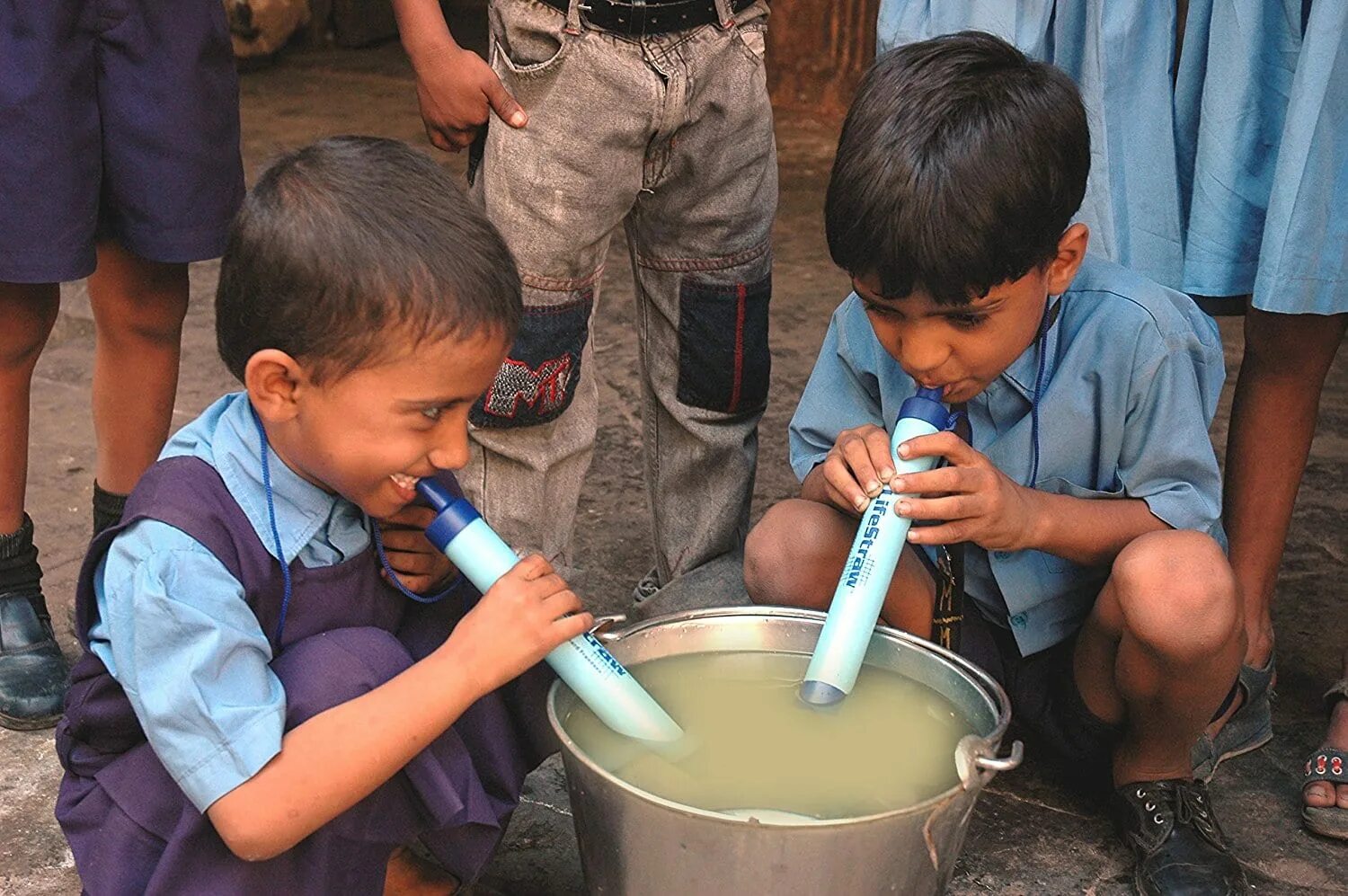 Пить мутную воду. Дефицит воды. Дефицит пресной воды. Недостаток воды. Дефицит питьевой воды.