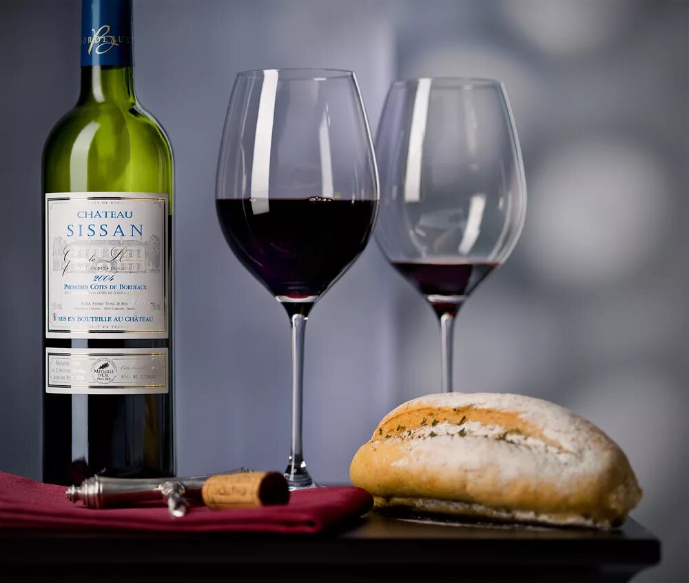 Montbrillant вино Франция. Вино Бургундия Фран. Вино знаменитое вино Франции. Дорогое французское вино.