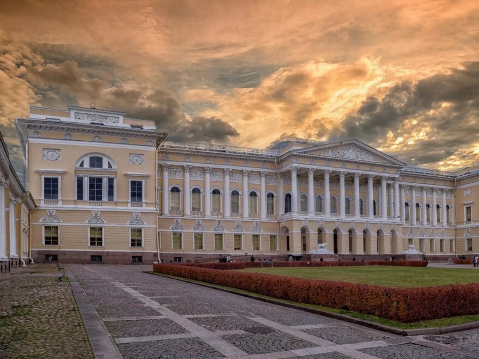 Русский музей Санкт-Петербург. Российский музей. Русский музей фото. Русский музей в Москве.