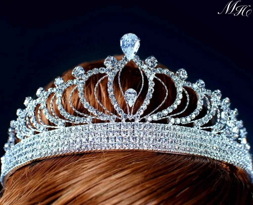 Тиара корона. Жемчужная diadema. Короны диадемы тиары. Красивая диадема. Диадемы короны венцы.