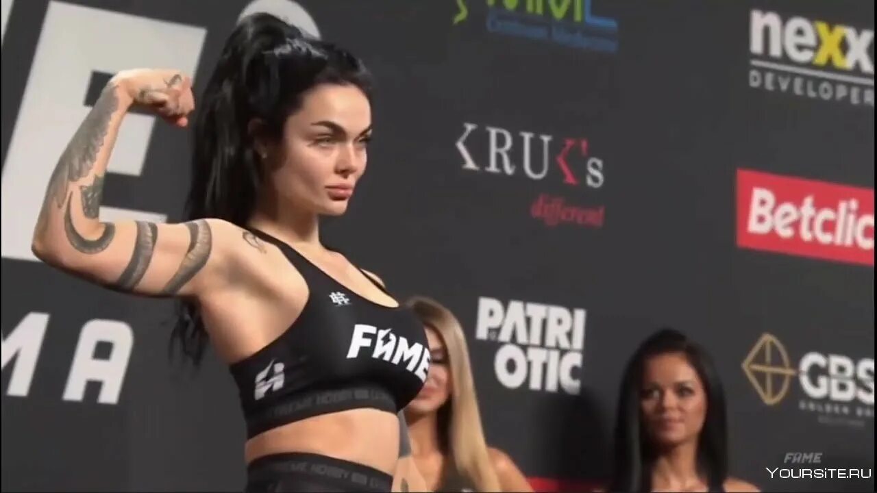 Zusje official. Камила Смогулецка zusje боец MMA. Камила Смогулецка UFC.