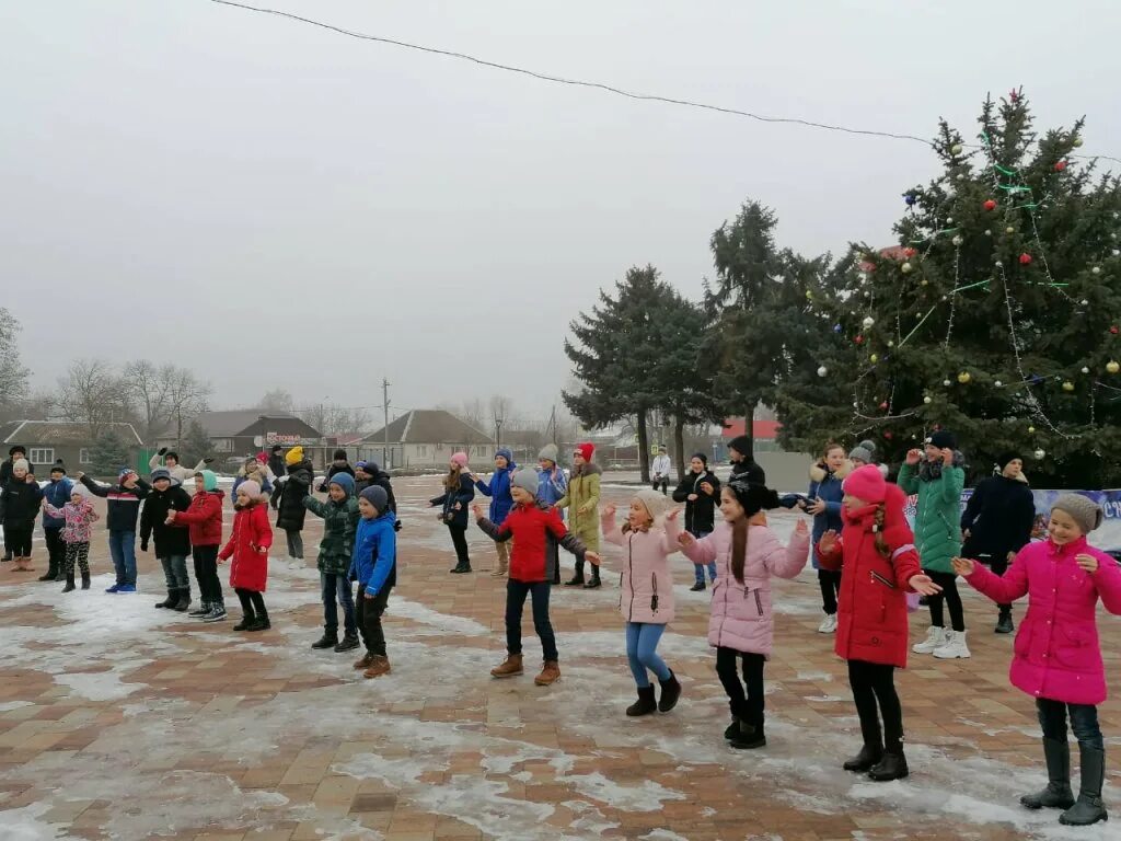 Рп5 новоселицкое ставропольский край. Храм село Падинское Ставропольский. Новоселицкий р-н с.Падинское. Село Новоселицкое. Новоселицкое Ставропольский край.