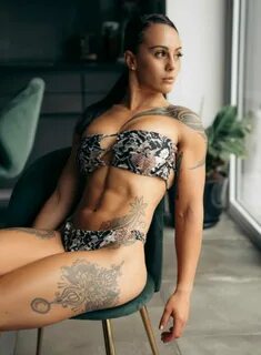 Fotos exclusivas de Sugar Neekz Johnson en OnlyFans.