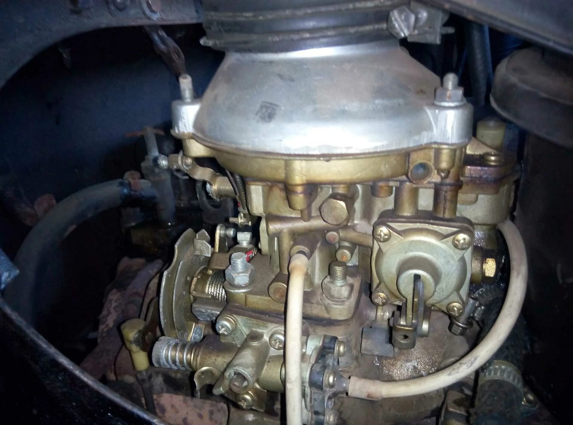 Буханка карбюраторная. Карбюратор змз 402 к151д. Буханка карбюраторная. Уаз 469 карбюратор трос. Карбюратор на уаз буханка 417 двигатель.