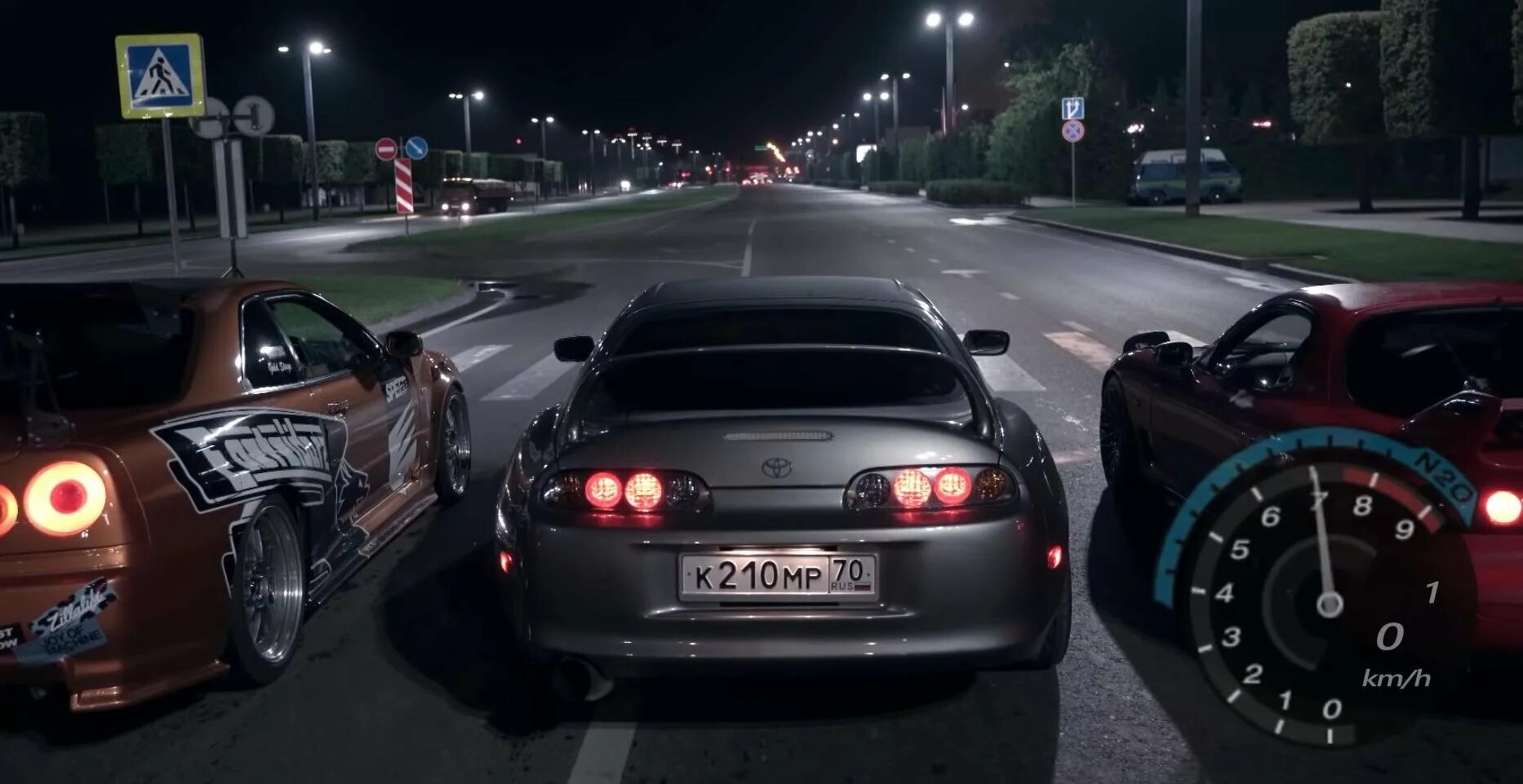 В игре ты можешь гонять без. Гонки need for Speed. Need for Speed в реальной жизни. Нид фор СПИД гонки по городу. Гонки на МАШИНАХВ ревльной жизни.