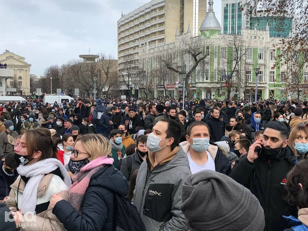 Политические новости на сегодня в россии. Митинг Навального 2021 Краснодар. Митинги в Краснодаре 2022. Митинг в поддержку Навального 23 января 2021.